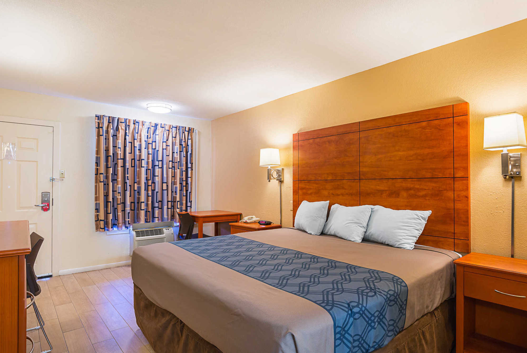 Econo Lodge Huntsville- University Area ห้อง รูปภาพ